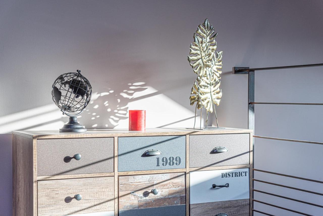 Ty Malie - Magnifique Loft En Coeur De Ville Avec Parking Vannes Luaran gambar